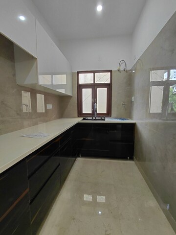 Kitchen in 3 BHK Builder Floor at Janakpuri – for Rent