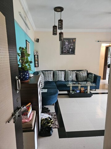 Master Bedroom in 2 BHK Apartment at Sheth Vasant Lawns, Laxmi Nagar – for Rent