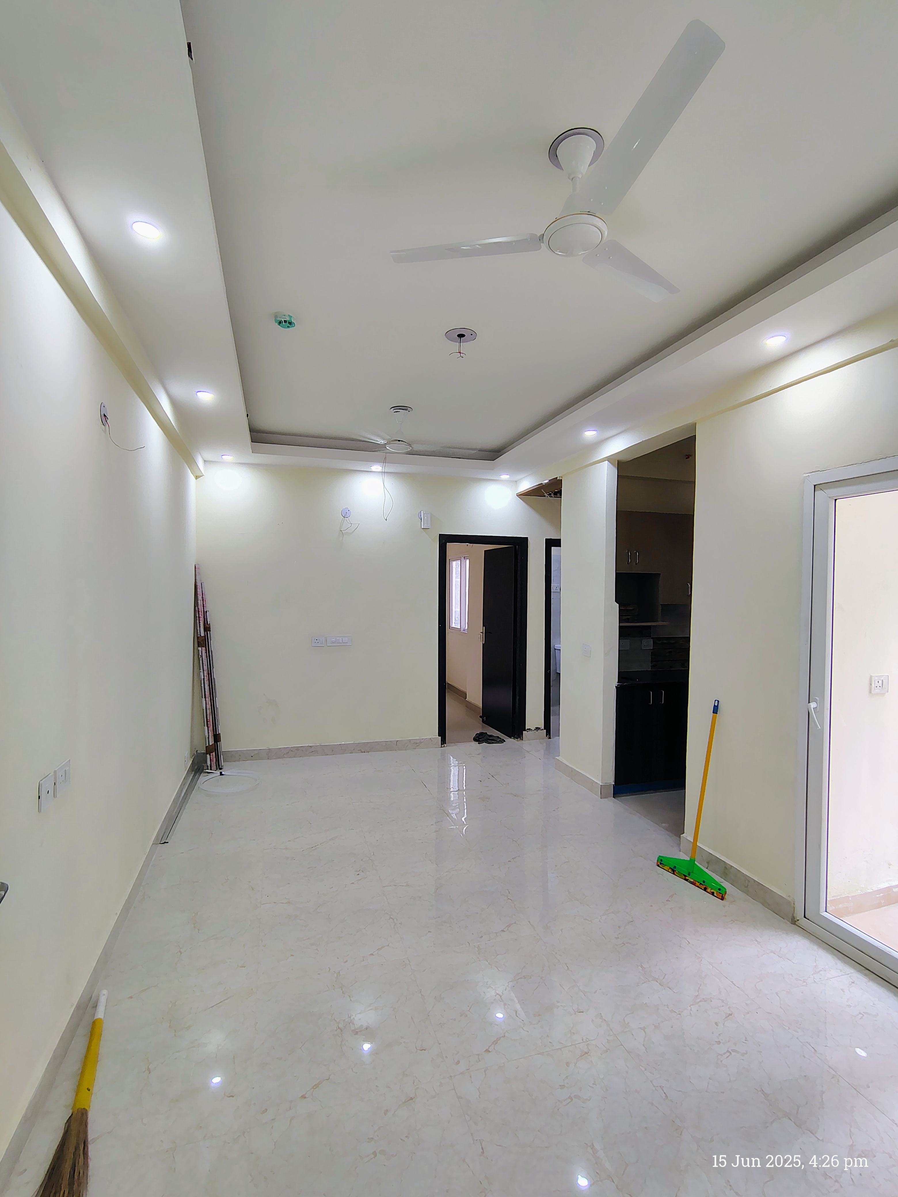 2 BHK Apartment For Rent in Amrapali Enchante