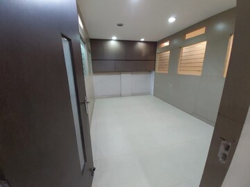 Building Lobby in 6+ BHK Builder Floor at South City 1 – for Rent