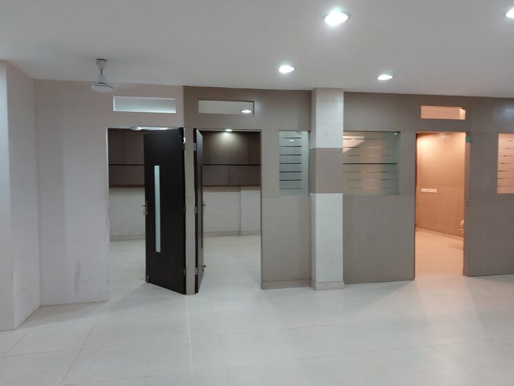 Room, south city 1 6+ Bedroom 1800 Sq.Ft. Builder Floor In South City 1 Gurgaon 8816037