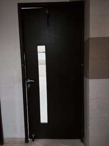 Furnished Amenities in 6+ BHK Builder Floor at South City 1 – for Rent