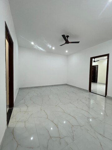 Room in 3 BHK Independent House at Sahastradhara Road – for Sale