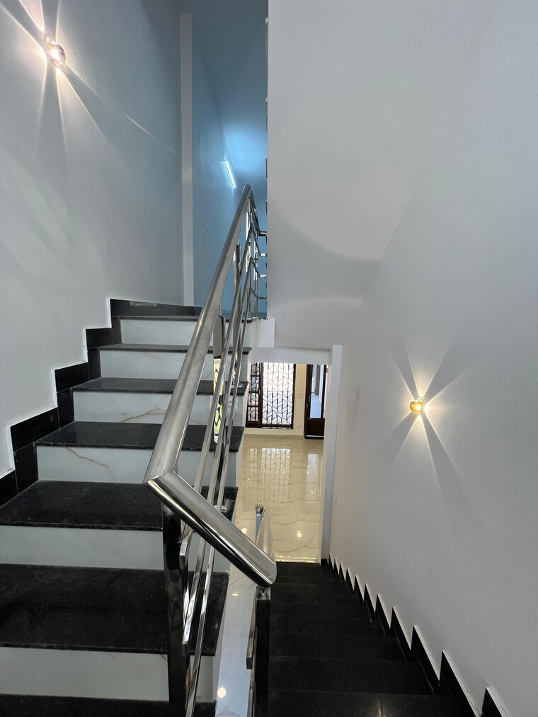 undefined, sahastradhara road 3 Bedroom 122 Sq.Yd. Independent House In Sahastradhara Road Dehradun 8816052