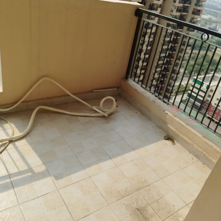 Balcony, gaurs-siddhartham 2 Bedroom 945 Sq.Ft. Apartment In Siddharth Vihar Ghaziabad 8816133