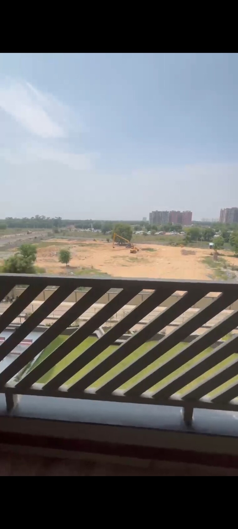 Balcony, vaishnodevi circle 3 Bedroom 200 Sq.Yd. Apartment In Vaishnodevi Circle Ahmedabad 8816146