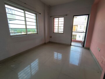Room in 3 BHK Apartment at Greenfield City, Maheshtala – for Sale