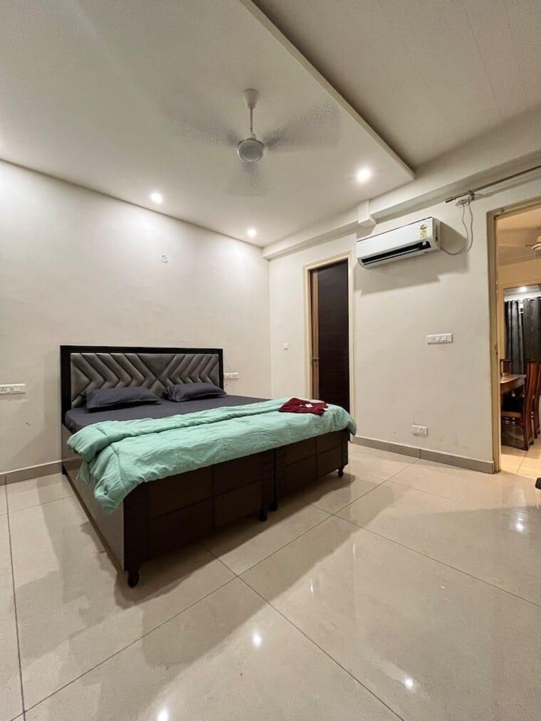 Bedroom, prem-bansal-sapphire-court 3 Bedroom 1500 Sq.Ft. Builder Floor In Patiala Road Zirakpur 8816196