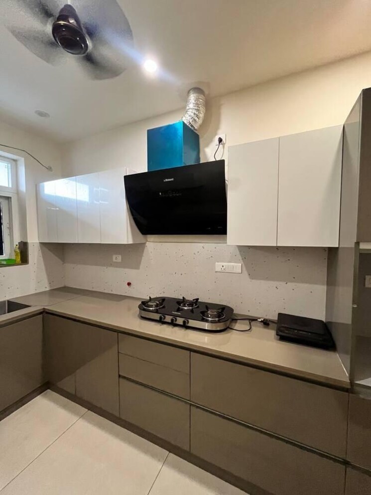 Kitchen, prem-bansal-sapphire-court 3 Bedroom 1500 Sq.Ft. Builder Floor In Patiala Road Zirakpur 8816196