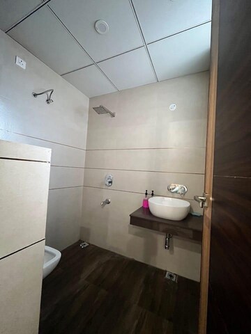 Bathroom in 3 BHK Builder Floor at Prem Bansal Sapphire Court, Patiala Road – for Sale