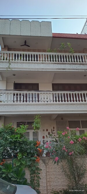 3 BHK Builder Floor For Sale in Eros Garden Villas, Charmwood Village