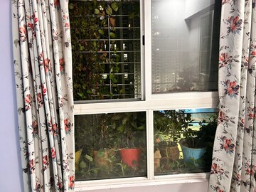 Master Bedroom in 2 BHK Apartment at Lodha Amara, Kolshet Road – for Rent