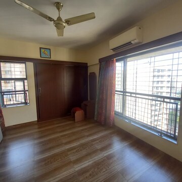 Room in 2 BHK Apartment at Neptune Flying Kite, Bhandup West – for Rent