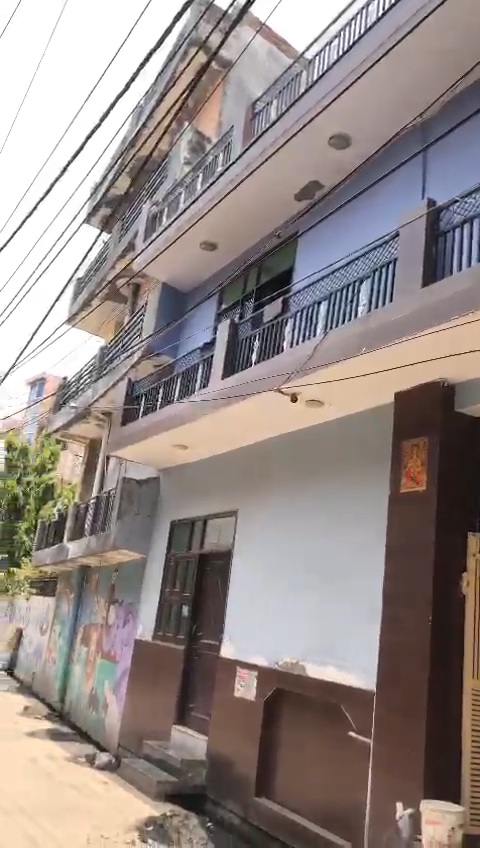 6+ BHK Independent House For Sale in Baraula