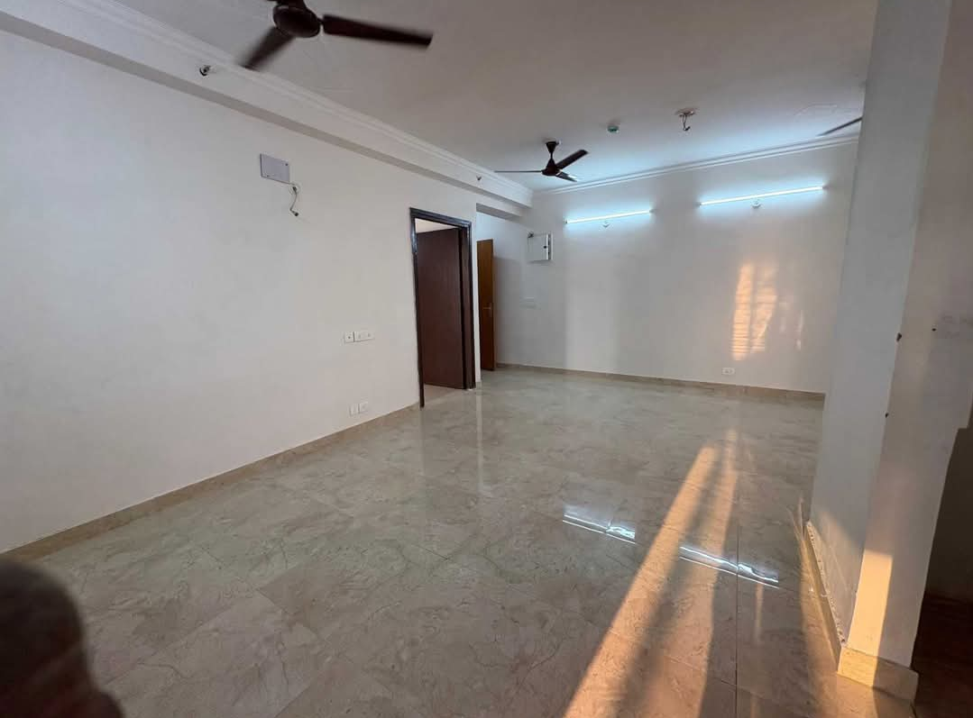 3 BHK Apartment For Rent in Amrapali Riverview
