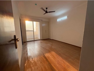 Room in 3 BHK Apartment at Amrapali Riverview, Amrapali Leisure Valley – for Rent