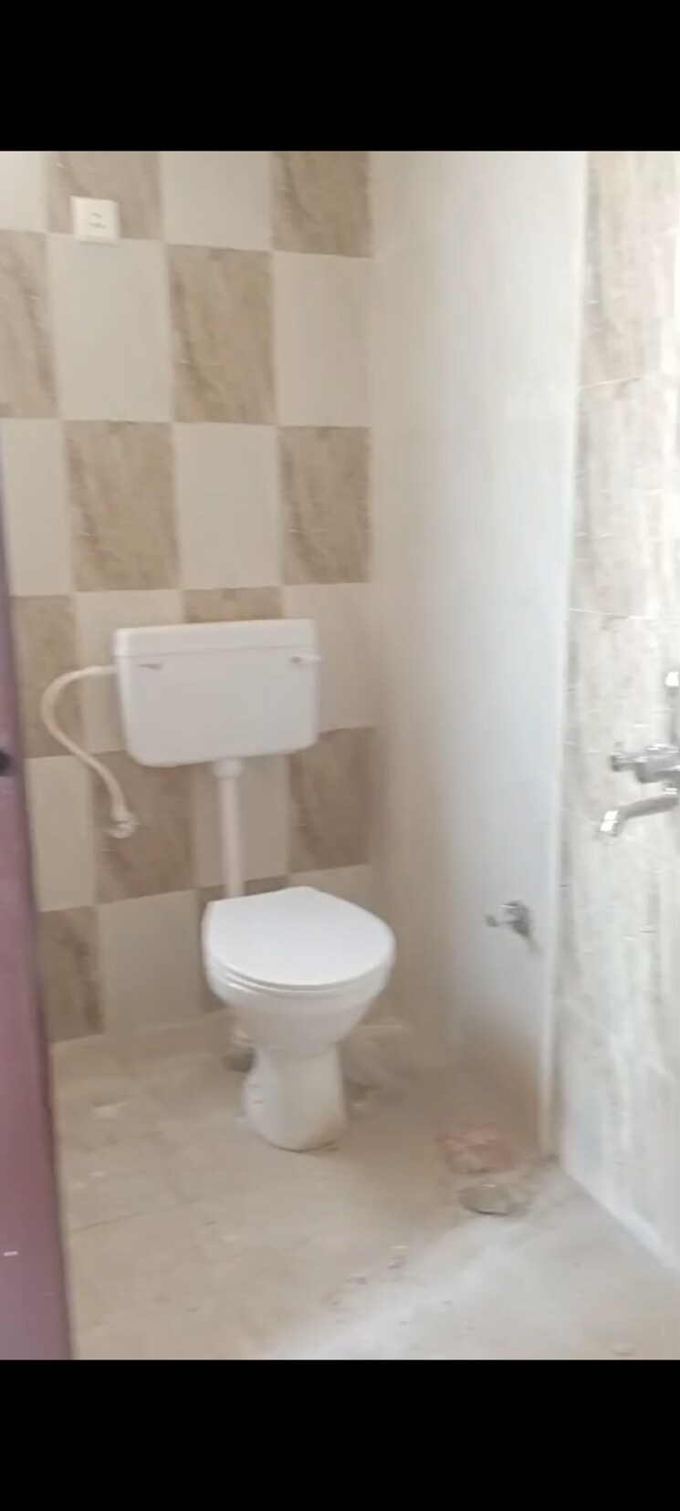 Bathroom, sanchar-nest-palm-heights 3 Bedroom 1599 Sq.Ft. Apartment In Wave City Ghaziabad 8816298