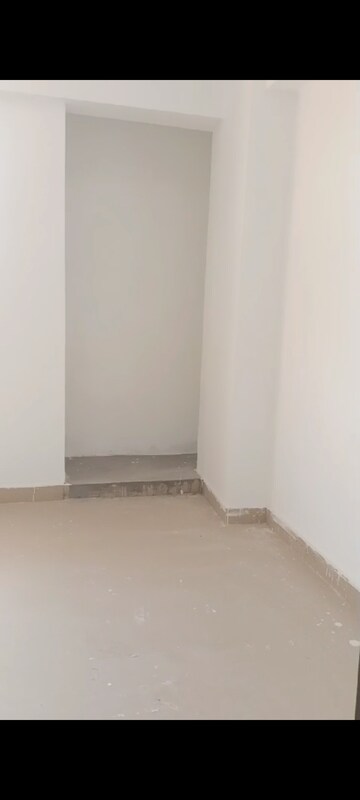 Room in 3 BHK Apartment at Sanchar Nest Palm Heights, Wave City – for Rent