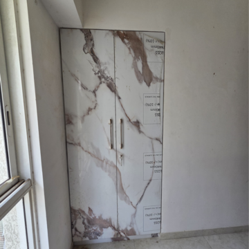 Staircase in 2 BHK Apartment at Lodha Amara, Sandoz Baug – for Rent
