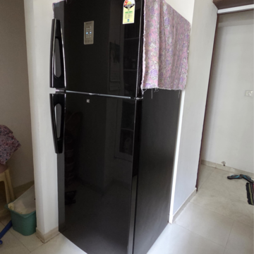 Furnished Amenities in 2 BHK Apartment at Lodha Amara, Sandoz Baug – for Rent