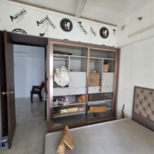 Gym in 2 BHK Apartment at Lodha Amara, Sandoz Baug – for Rent