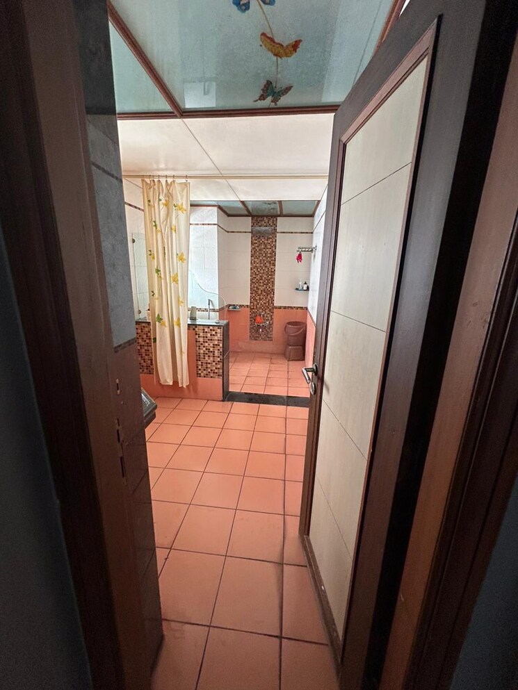 undefined, ghod dod road 5 Bedroom 372 Sq.Yd. Villa In Ghod Dod Road Surat 8816328