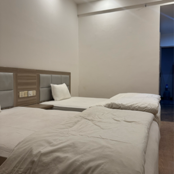 Bedroom in  Pg at Dlf City Phase 3 – for Rent