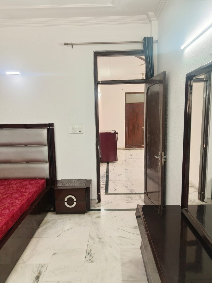 Kitchen, rajouri garden 2 Bedroom 120 Sq.Yd. Builder Floor In Rajouri Garden Delhi 8816374