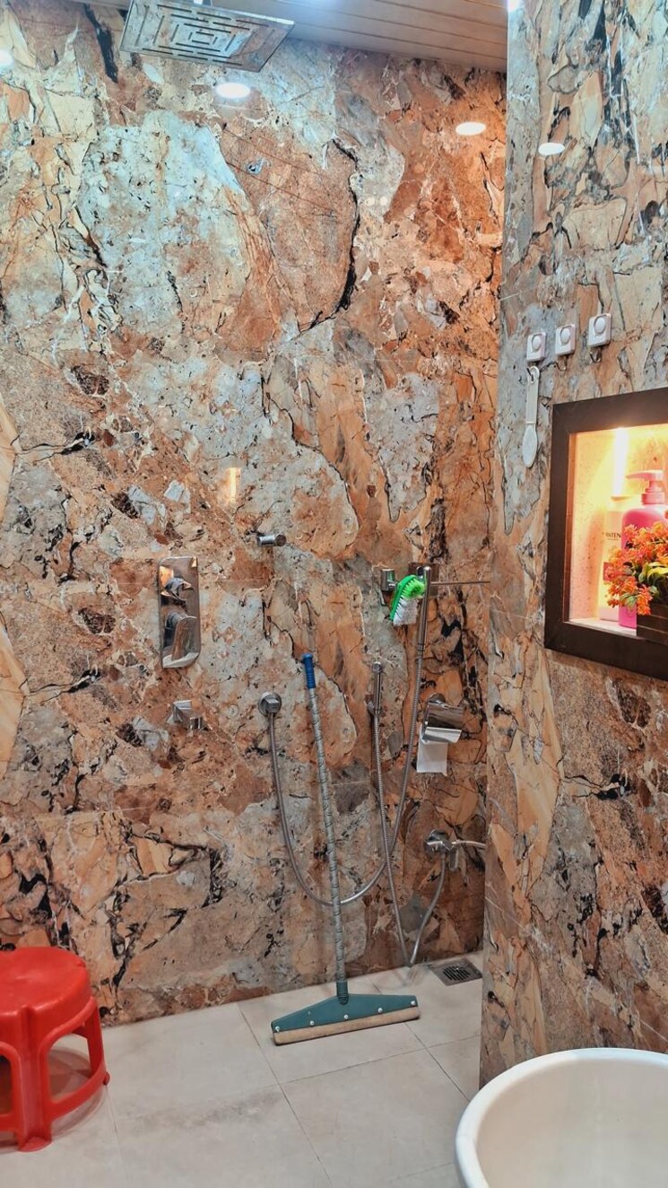 undefined, subhash nagar 2 Bedroom 100 Sq.Yd. Builder Floor In Subhash Nagar Delhi 8816380