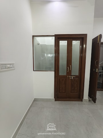 Room in 2 BHK Builder Floor at Hsr Layout – for Rent