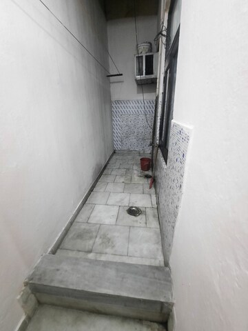 Kitchen in 1 BHK Builder Floor at Malviya Nagar – for Rent
