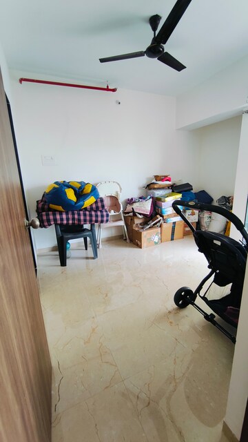 Master Bedroom in 3 BHK Apartment at Mahavir Square, Manpada – for Rent