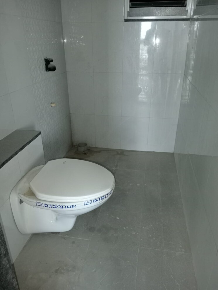 Bathroom, parklane-lifeseasons 2 Bedroom 698 Sq.Ft. Apartment In Dhanori Pune 8816486