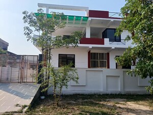 2.5 BHK Independent House For Sale in Gladiator Homes Plot, Xu Iii Greater Noida