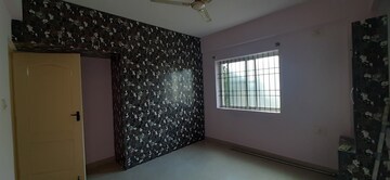 Room in 2 BHK Apartment at Parappana Agrahara – for Rent