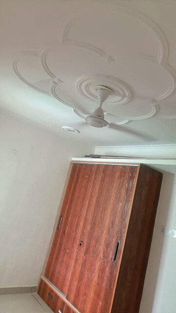 Furnished Amenities in 3 BHK Builder Floor at Sector 22 – for Rent