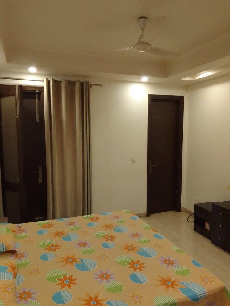 Bedroom, greater kailash i 3 Bedroom 1850 Sq.Ft. Apartment In Greater Kailash I Delhi 8816574