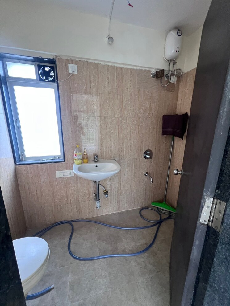 Bathroom, conwood-enclave 3 Bedroom 1002 Sq.Ft. Apartment In Vasant Vihar Thane 8816578