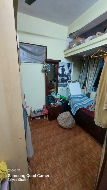 Room in 1 BHK Apartment at Versova – for Rent