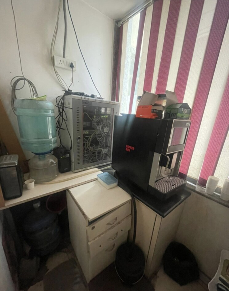 Team Area, sector 63 Commercial Office Space 3000 Sq.Ft. In Sector 63 Noida 8816613