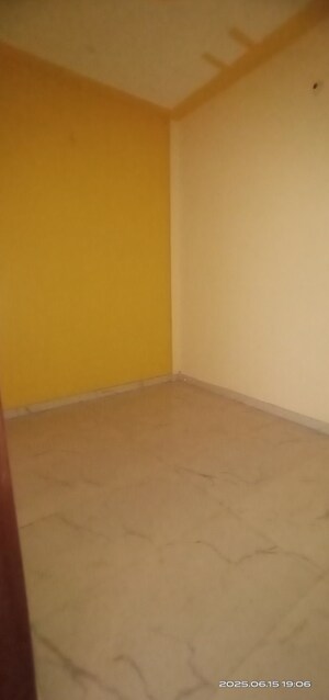 Room in 3 BHK Independent House at Rakshapuram – for Sale