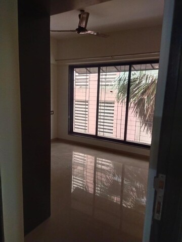 Bedroom in 2 BHK Apartment at Goregaon West – for Rent