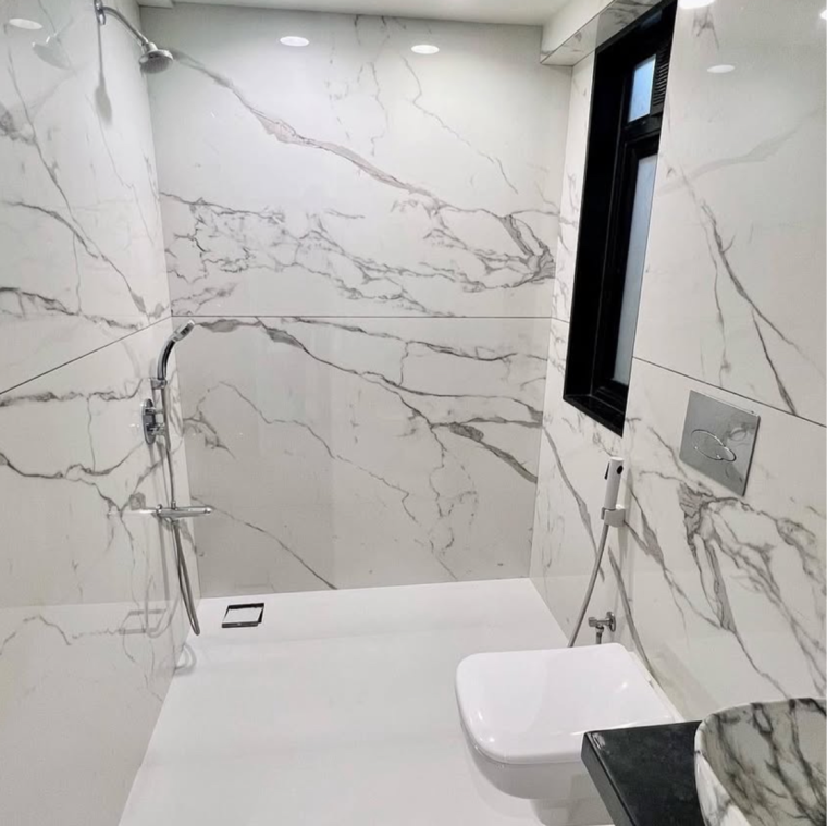 Team Area, juhu 3 Bedroom 1250 Sq.Ft. Apartment In Juhu Mumbai 8816667