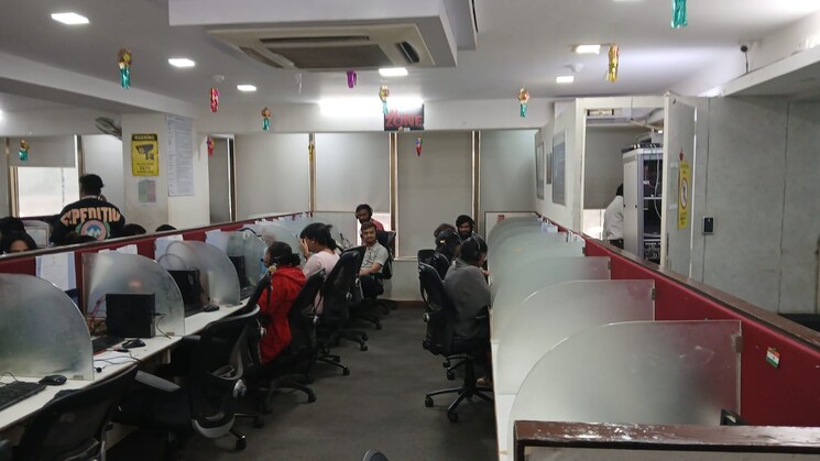 Parking, ntpl-times-square Commercial Office Space 3500 Sq.Ft. In Andheri East Mumbai 8816692