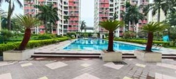 Swimming Pool in 2 BHK Apartment at Shrachi Greenwood Sonata, Rajarhat New Town – for Sale