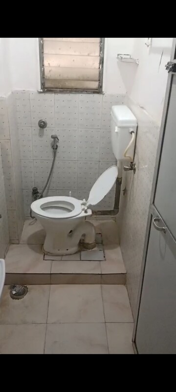 Bathroom in 1 RK Apartment at Arihant Tower Vakola, Santacruz East – for Rent