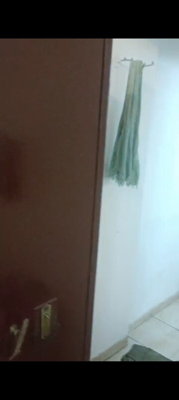 Room in 1 RK Apartment at Arihant Tower Vakola, Santacruz East – for Rent