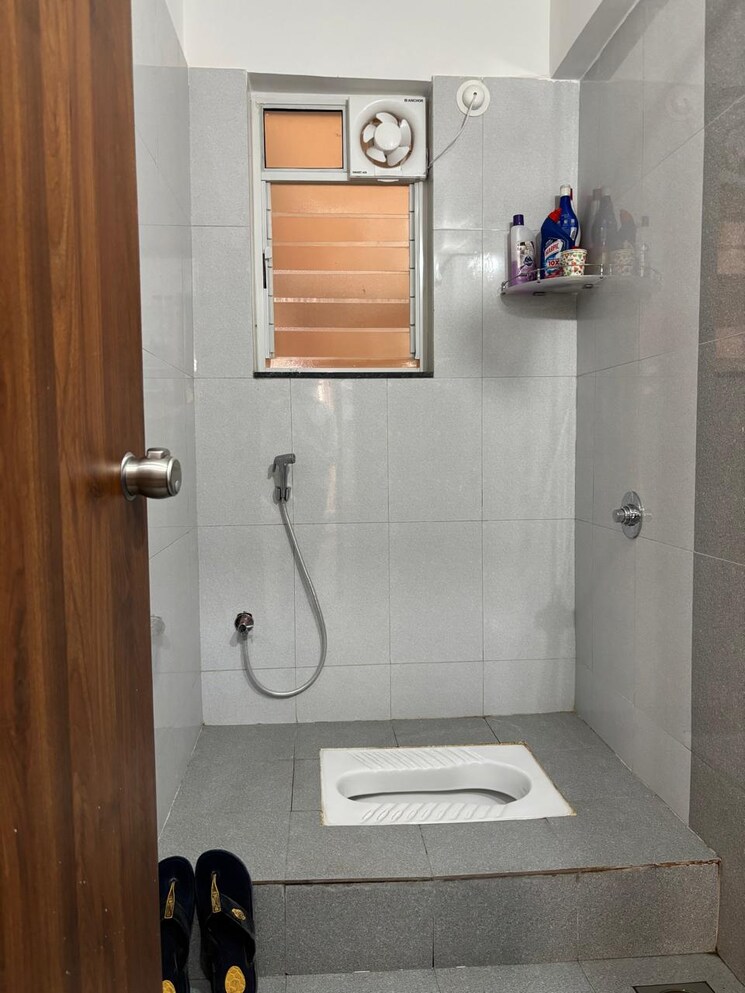 Bathroom, parklane-lifeseasons 2 Bedroom 698 Sq.Ft. Apartment In Dhanori Pune 8816687