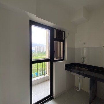 Room in 2 BHK Apartment at Runwal Gardens, Bhadra Nagar – for Rent