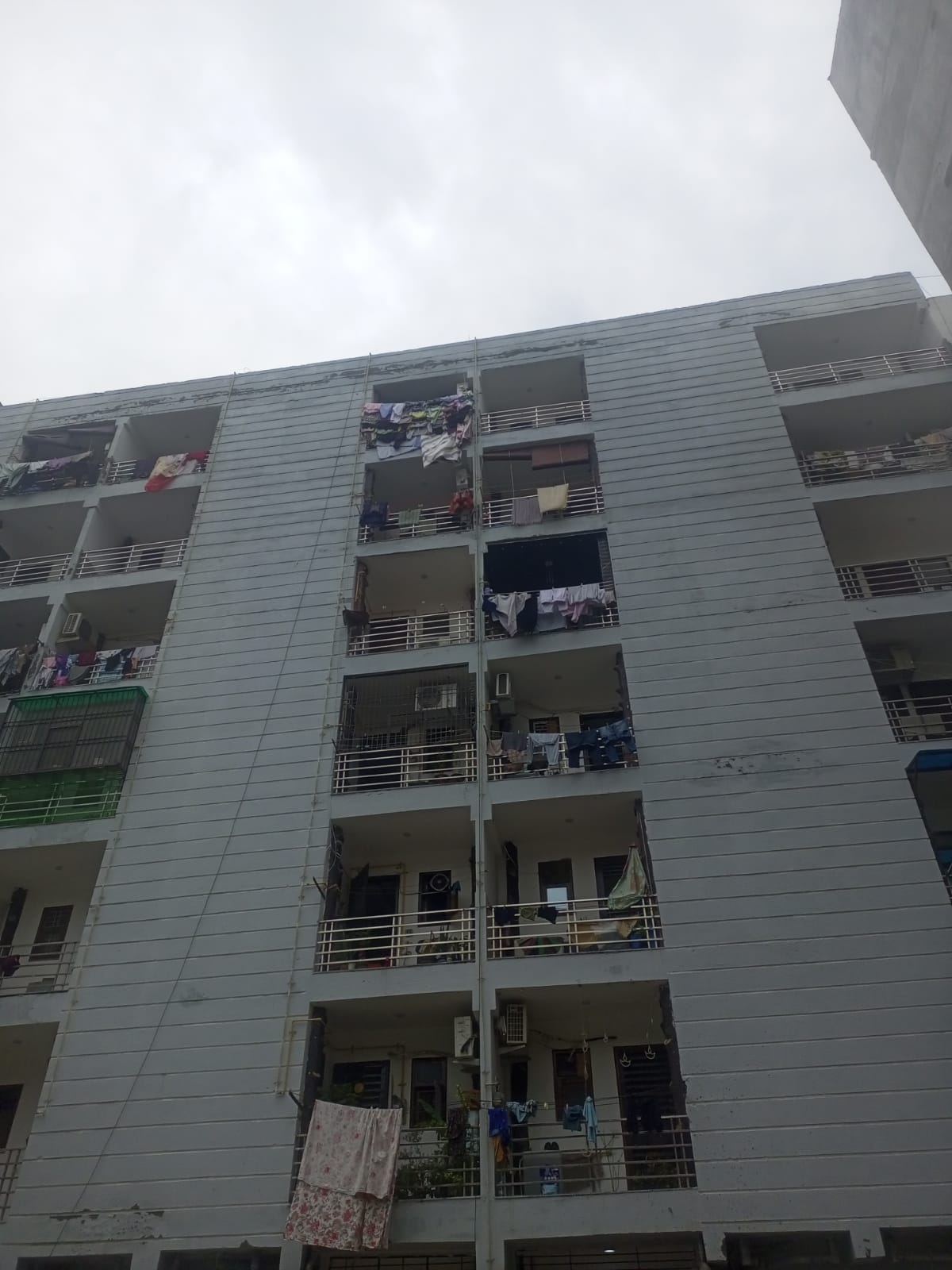 2 BHK Apartment For Sale in Palm Height